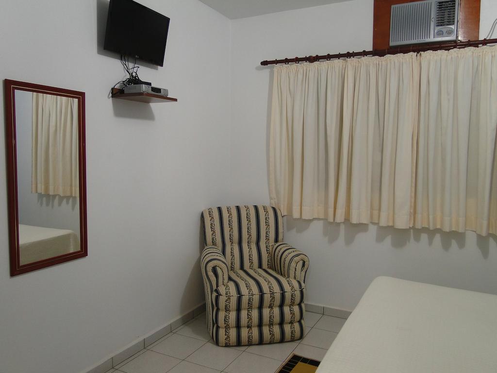 Hotel Pousada Vale Do Sol Em Pompeia Room photo